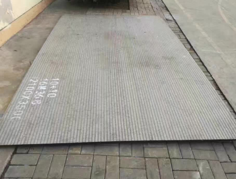 双金属耐磨板在颚式破碎机颚板中的耐磨应用价值